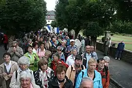 Pilgrims arriving