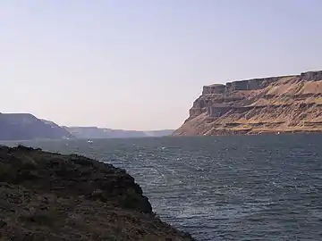 View from the northern end toward the south within the Walulla Gap