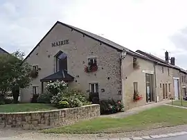 The town hall in Warnécourt