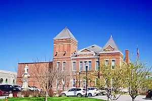 Warren County Courthouse in McMinnville