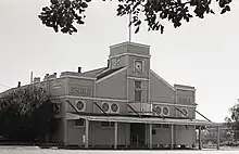 Warroo Shire Hall in 1975.