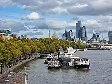 Waterloo bridge views on Finsbury