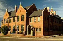 Wickham Public School was built in 1904 and based on the Edwardian style of building.