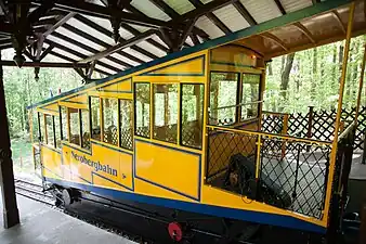 A car of the Nerobergbahn funicular in the upper station