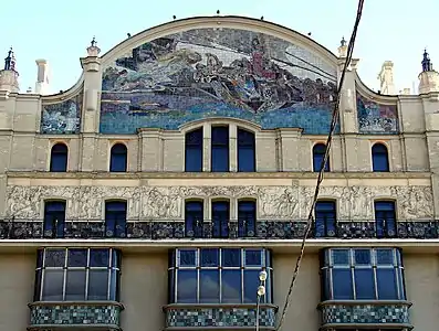 Maiolica panel of Mikhail Vrubel and bas-reliefs at the facade of Hotel Metropol