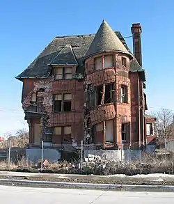 The William Livingstone House in 76 Eliot (original direction) built in 1894 by the architect Albert Kahn and demolished in 2007.