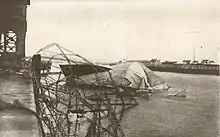 B&W photo of crashed Airship