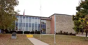 Wright County Courthouse in Hartville