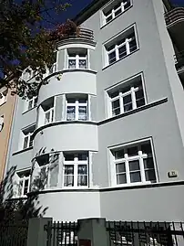 Main frontage at Nr.21