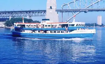 A new Lady Wakehurst (b 1974) leaving Circular Quay.